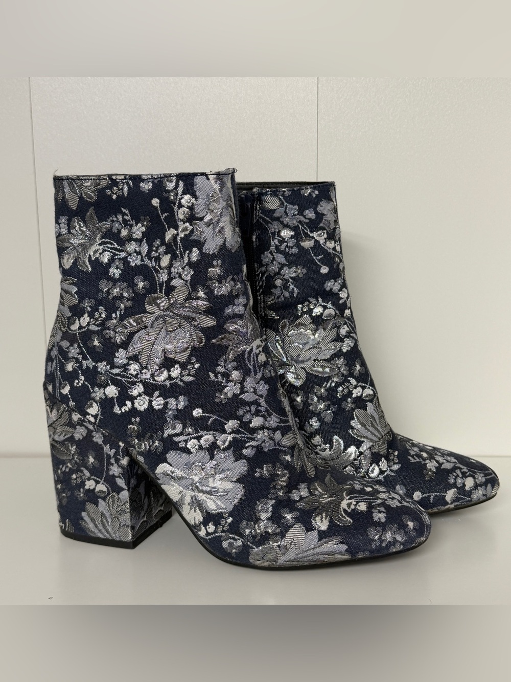 Merona Black & Silver Floral Jacquard Block Heel Ankle Boots